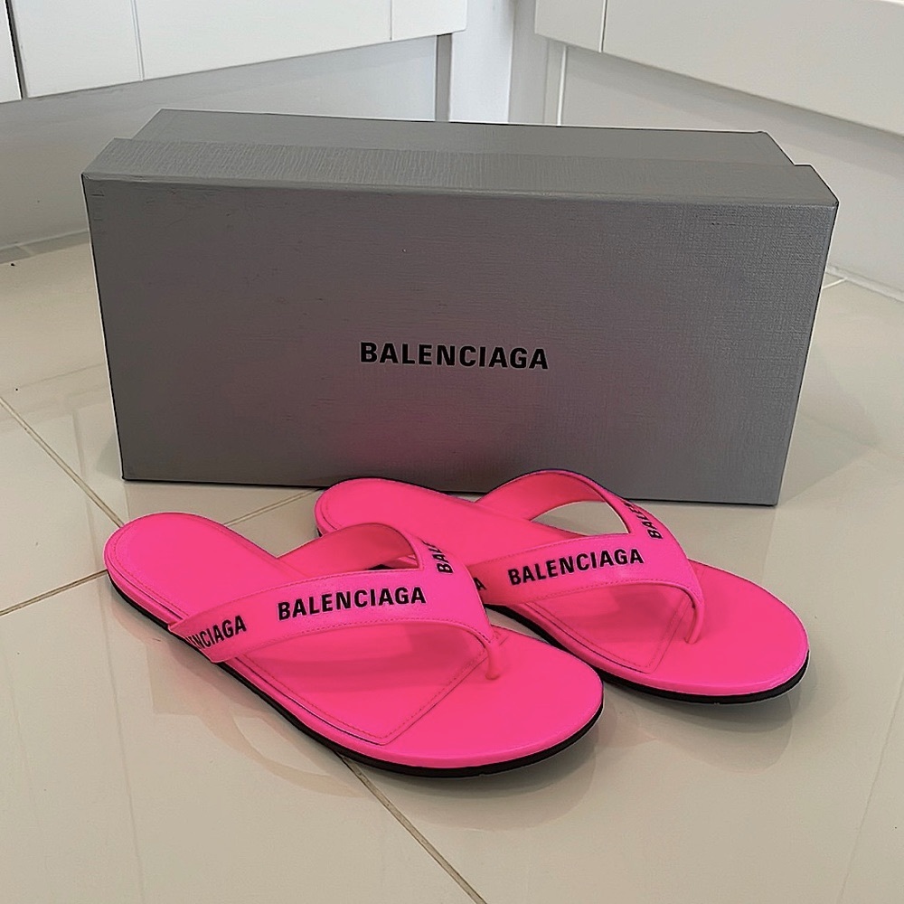 Balenciaga Logo Flip Flops - Picture 1 of 7